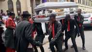Ghanaians abroad block street for funeral ceremony with drumming & dancing (Video)