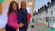 Couple who moved to the UK shows off key to their new house, celebrates and dances