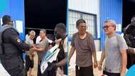 Chinese mattress company locked up by government, video shows a stubborn manager being arrested