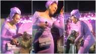 Energetic lady steals wedding show as she displays serious dance moves in video