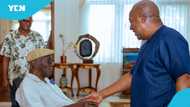Mahama pays courtesy call on former President Kufuor at his residence