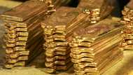 Gold rushes to new high as Asia stocks mixed
