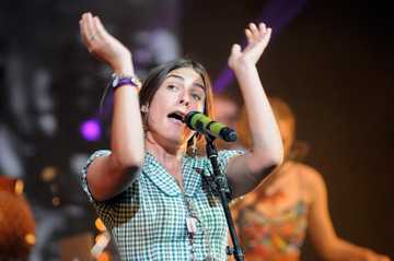 What happened to Jade Castrinos after Edward Sharpe and the Magnetic