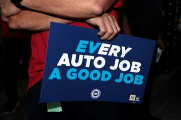 Possible US auto strike as unions flex muscle in 'Hot Labor Summer ...