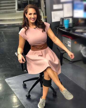 Shiri Spear biography: Husband, salary, measurements, family - YEN.COM.GH