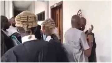Fake Nigerian lawyer of 10 years busted after he couldn't say his university in court, video stirs reactions