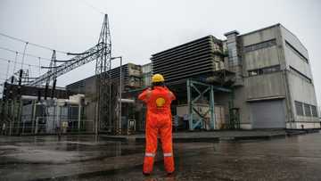 Shell sells onshore Nigeria unit, exits Niger Delta