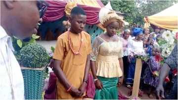 17-year-old boy marries 16-year-old girl; wedding photo pops up