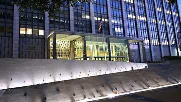 Elon Musk takes stand in Tesla tweet fraud trial