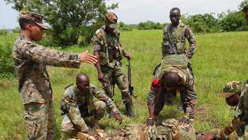 How much do soldiers in Ghana earn?