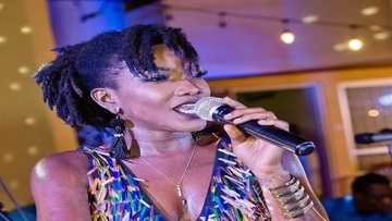 Ebony's management to splash her awards on her grave