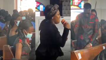 Video of Reggie Zippy shedding tears at pre-burial church service of late mom emerges