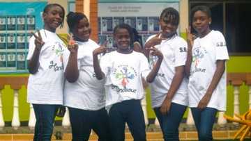 5 young African girls create amazing app and everyone is praising them (Video)