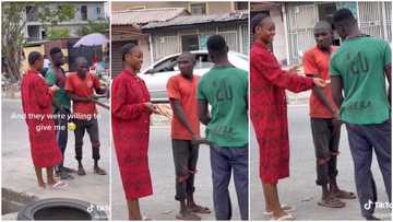 Young lady approaches 2 Hausa men, asks them for GH₵1.83 and rewards them with GH₵55 in viral video