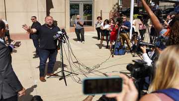 Elon Musk reinstates far-right conspiracy theorist Alex Jones on X