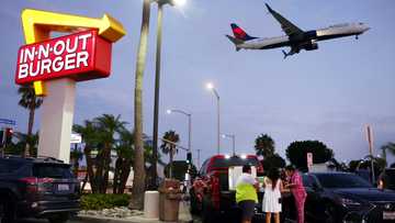 Delta to trim capacity in light of weakening travel demand