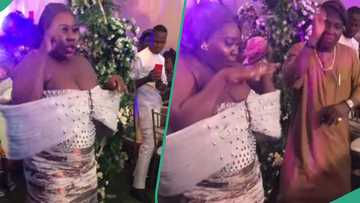 Lady rocks awkward dress to a wedding, dances excitedly despite her dress failure: "She's not even ashamed"