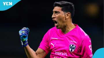 Goalkeeper sent off after shocking punch on opponent