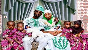 Couple with 3 sets of twins in 6 years of marriage say they aren't scared of more (see beautiful photo)