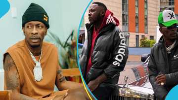 Shatta Wale skates in Medikal's house, peeps react