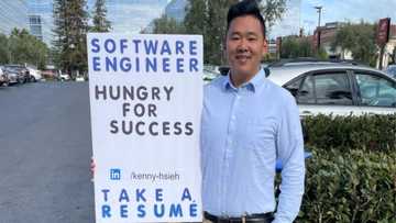Obroni man takes job hunting to another level as he distributes CV on the streets
