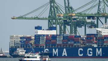 Singapore key exports slip in July as US shipments tumble 42.7 pct