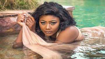 7 flat 'tundra' photos of Salma Mumin that show her new curvy shape is not real