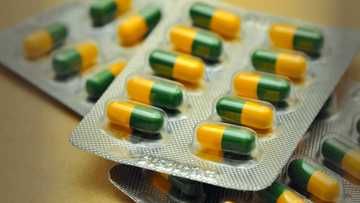 Man moves around with his head after taking Tramadol (Video)