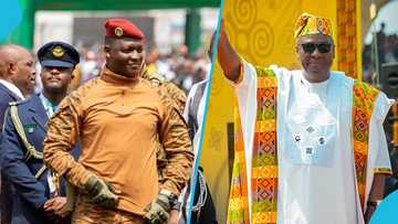 Loud cheers as Burkina Faso prez Traoré congratulates Mahama at inauguration, video trends