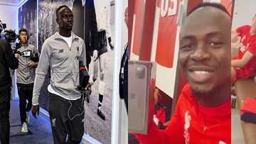 Top Liverpool star finally buys new GHC 9,400 iPhone 11X for Sadio Mane after being spotted with broken phone (video)