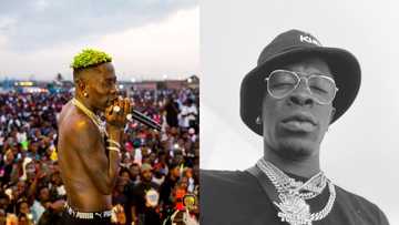 Shatta Wale justifies insulting his fanbase, sends them a strong message in new post