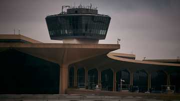 US safety officials slow operations at Newark airport after outage