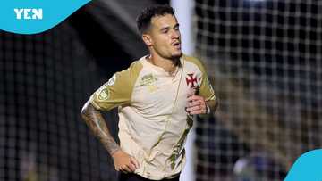 Coutinho's incredible trademark goal for Vasco da Gama goes viral, video