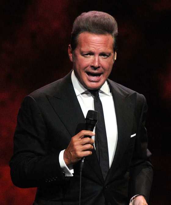 25 of the most famous Mexican singers of all time renowned globally