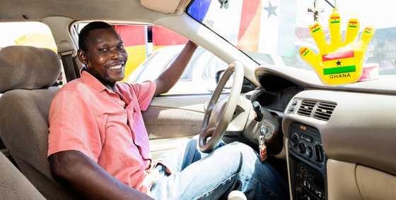 Faithful Ghanaian Bolt Driver Returns Passenger's Money After he ...