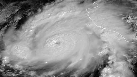 Major Hurricane Roslyn approaches Mexico's Pacific coast