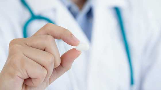 Britain approves the world's first COVID-19 antiviral tablet; wins praises worldwide