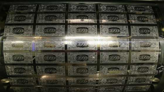 Asian markets fluctuate after Fed cuts interest rates