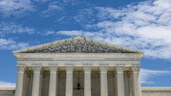 Supreme Court says Americans have right to carry guns in public