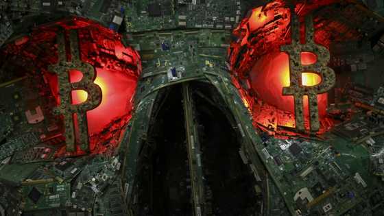 Stocks mostly rise on trade deal optimism