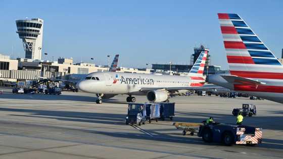 American Airlines reports profits despite jet fuel cost drag