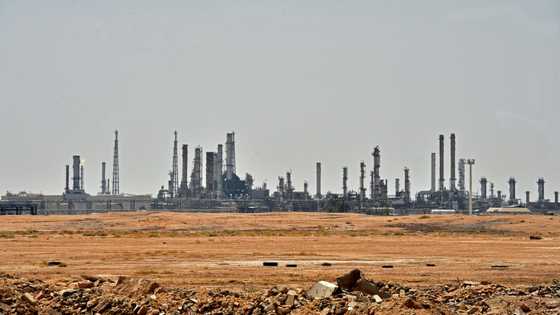 Oil powers announce surprise cuts of more than 1 million bpd