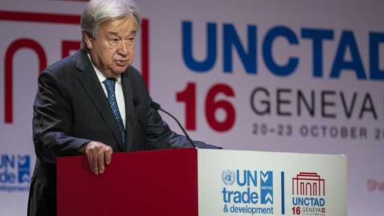 Global trade system risks coming off the rails: UN chief