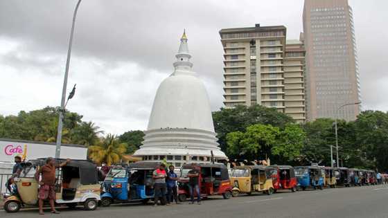 Sri Lanka troops open fire to contain fuel riots