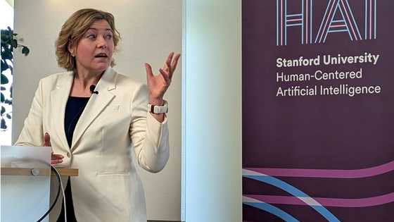 EU tech chief urges US cooperation as key decisions near