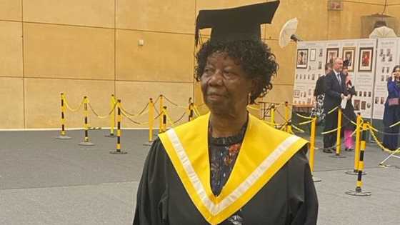 80-year-old brilliant grandma graduates from university with MBA; netizens react massively