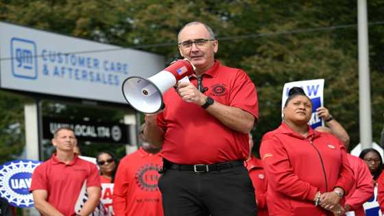 US auto union chief calls on 7,000 more members to strike