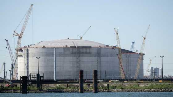 Climate crisis prompts Biden to halt new gas export facilities