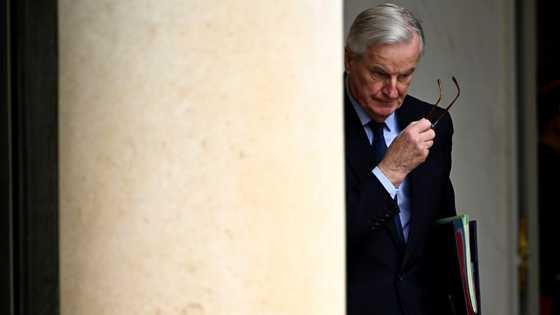 France says ready for budget concessions to avert 'storm'