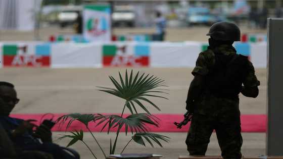 Nigeria beefs up security after US, UK 'terror' warning